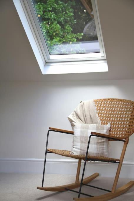 Owl Cottage - Cosy Cotswolds Stone Escape, Dog Friendly 怀克瑞辛顿 外观 照片