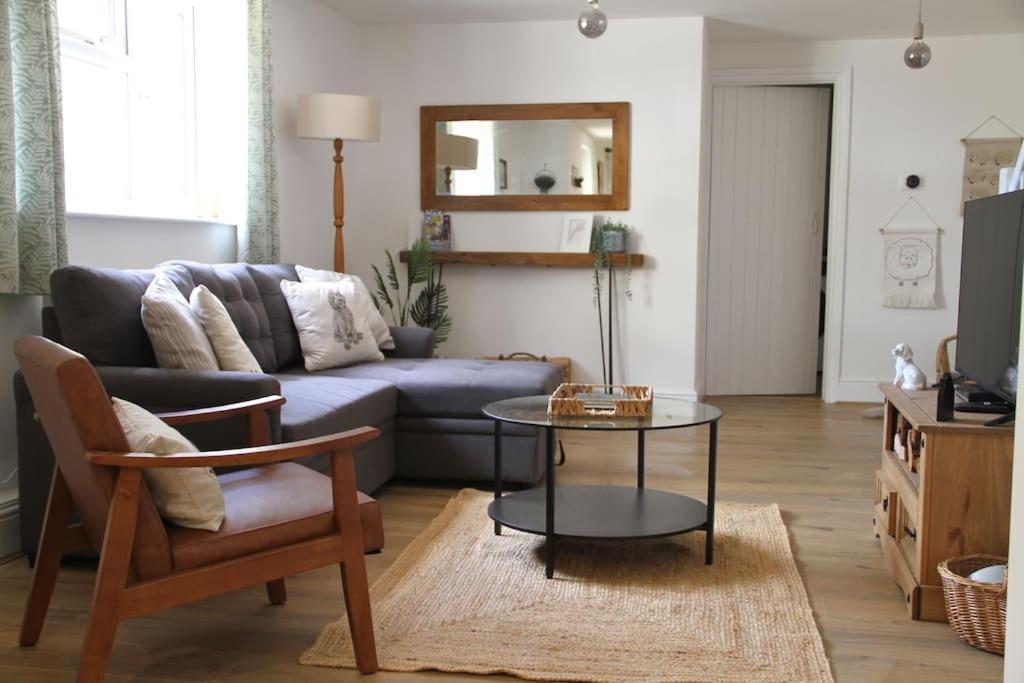 Owl Cottage - Cosy Cotswolds Stone Escape, Dog Friendly 怀克瑞辛顿 外观 照片