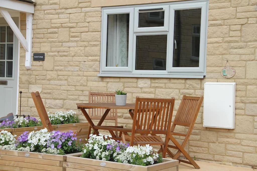 Owl Cottage - Cosy Cotswolds Stone Escape, Dog Friendly 怀克瑞辛顿 外观 照片